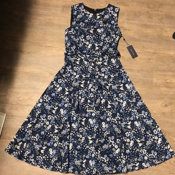 Tommy Hilfiger Dresses & Skirts - Brand🆕💖😍💖TOMMY HILFIGER midi dress.